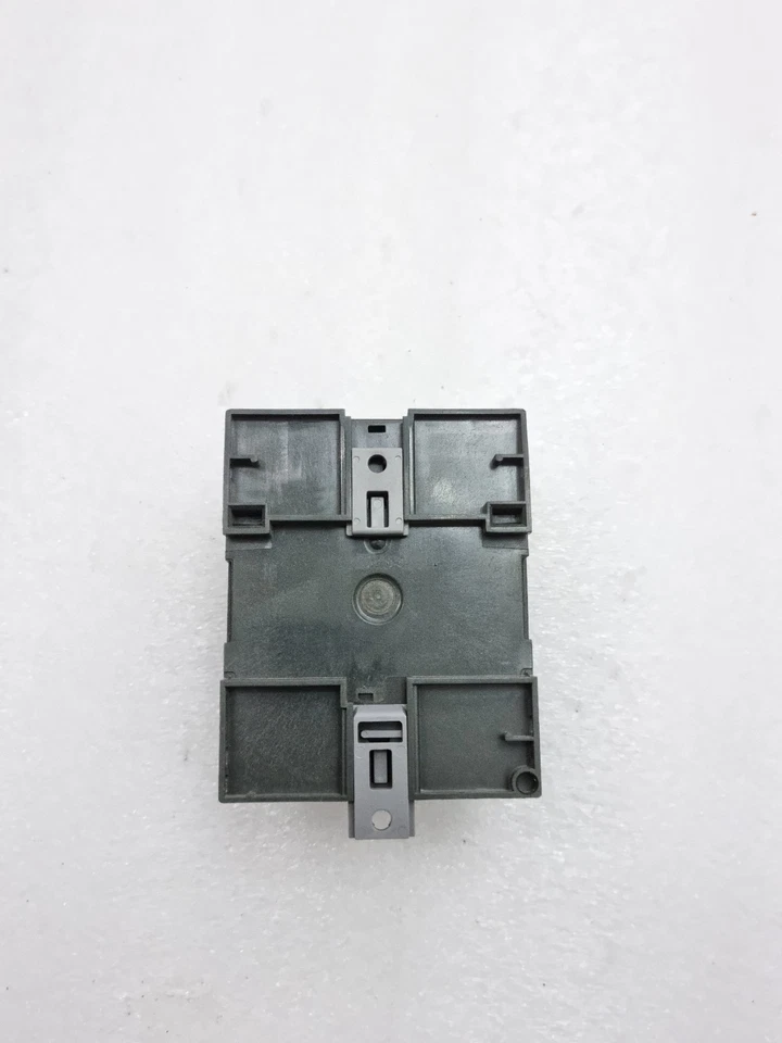 Used Working Siemens 6ED1052-1CC01-0BA6 24C Logo 24Vdc 6ED10521CC010BA6